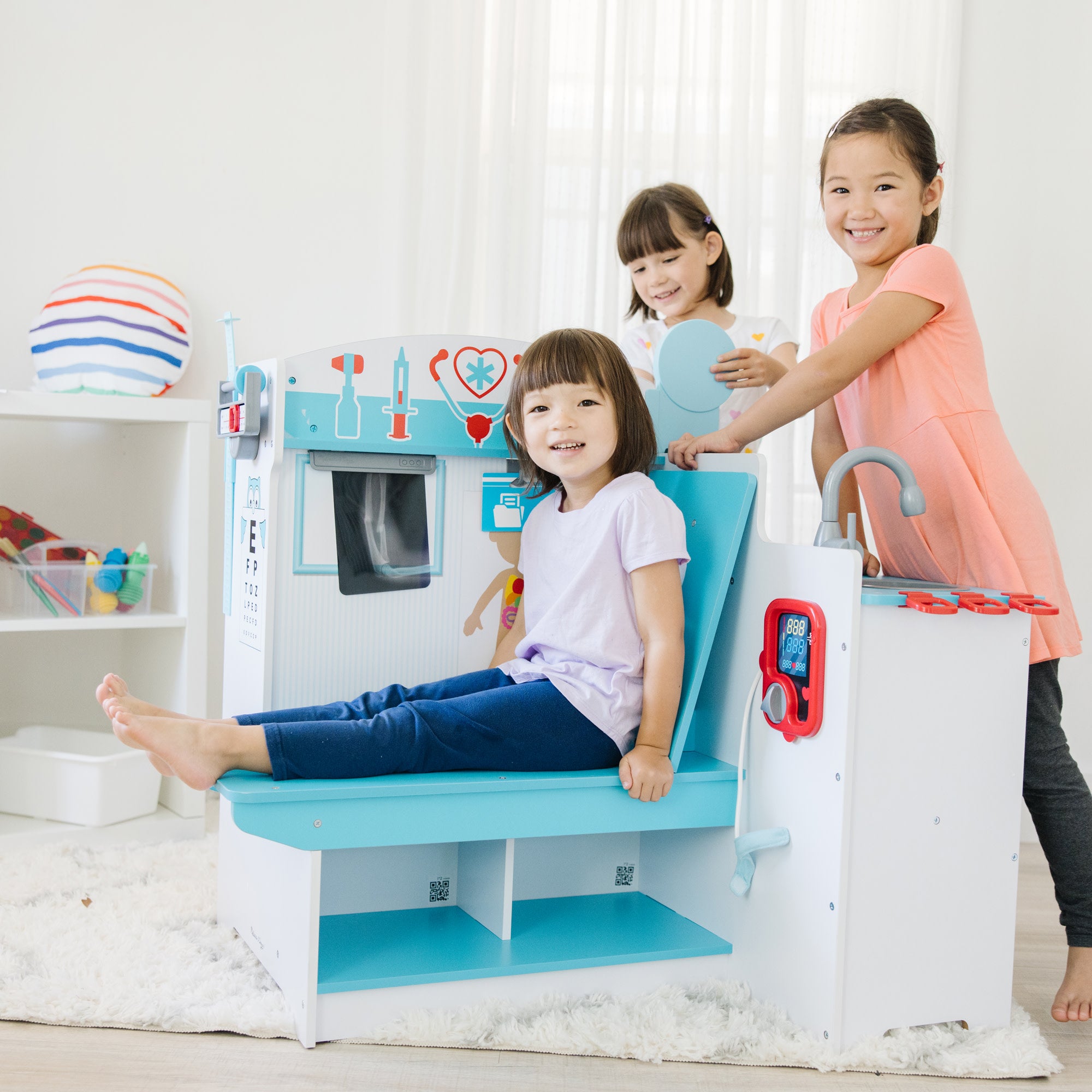 Melissa & Doug Get Well Doctor Activity Center - Image 2