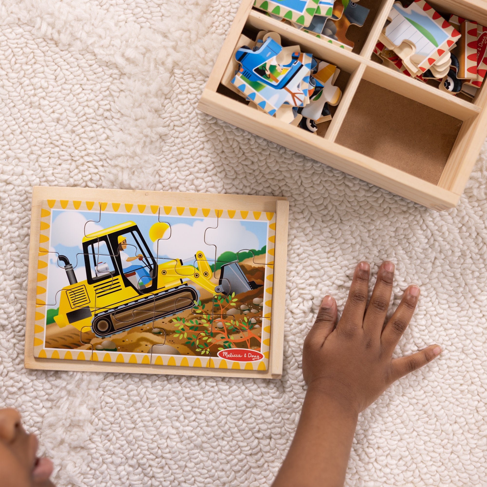 Melissa & Doug Wooden Jigsaw Puzzles in a Box - Construction - Image 4