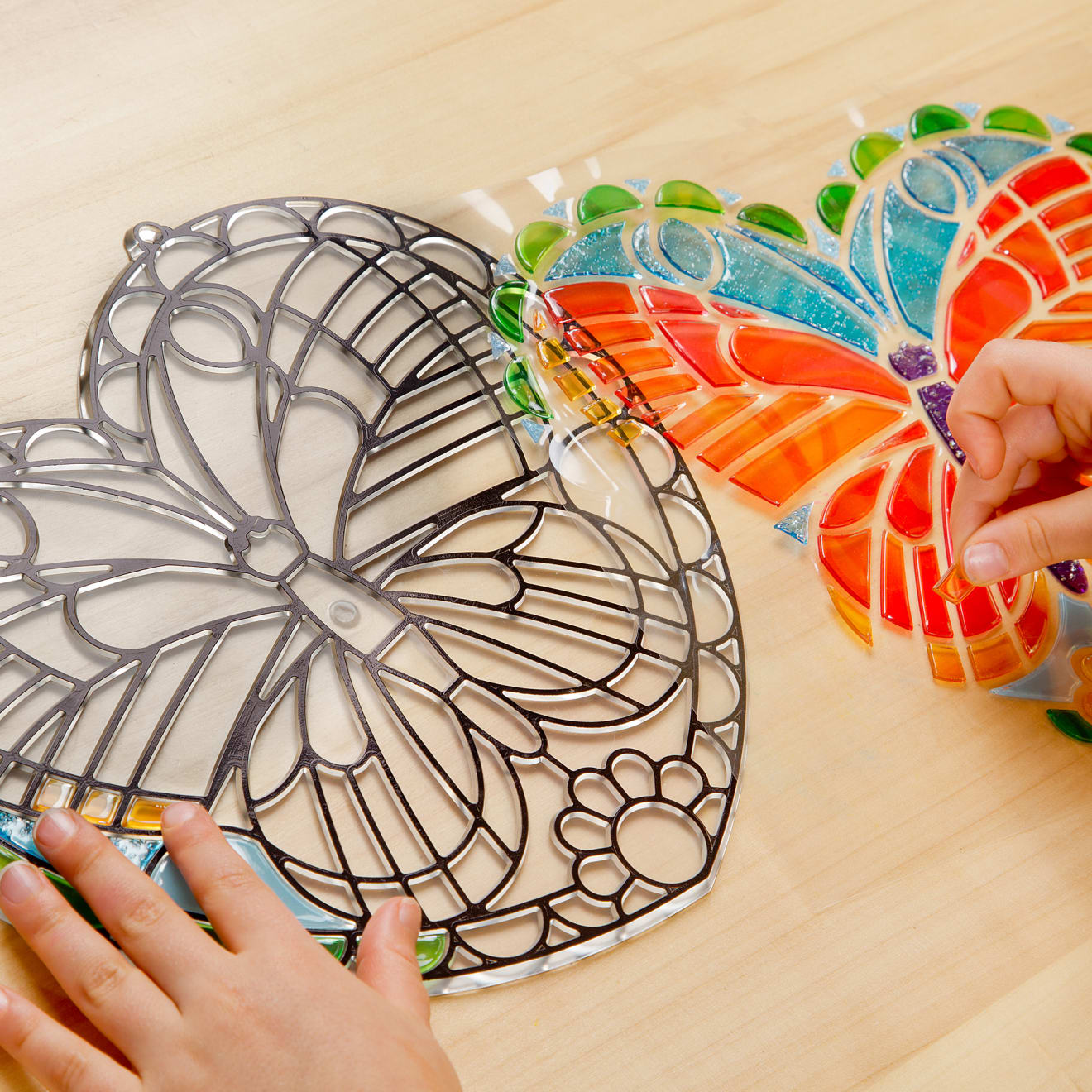 Melissa & Doug Stained Glass Made Easy - Butterfly - Image 6