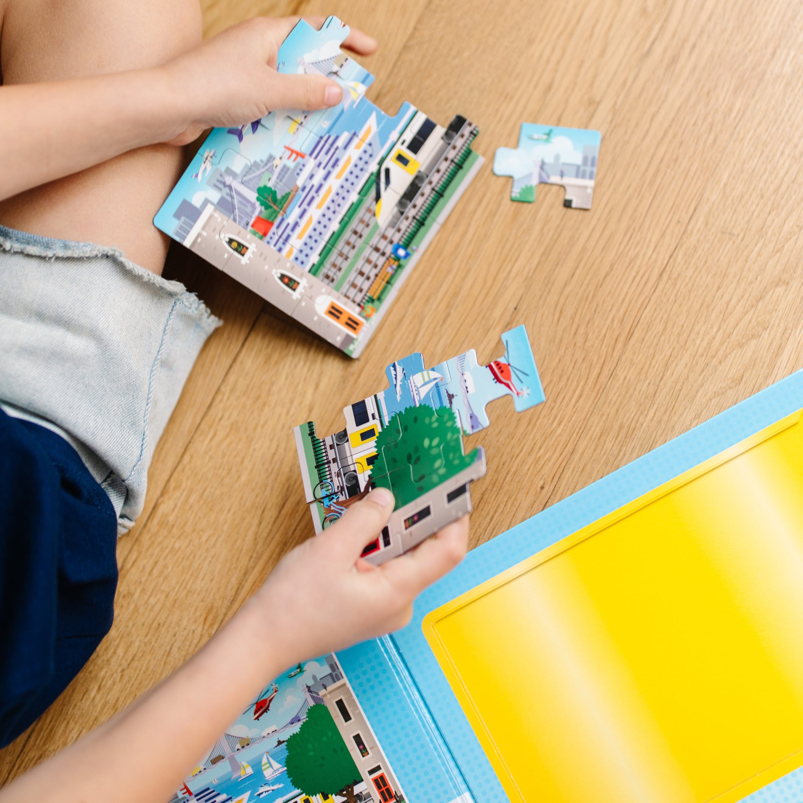 Melissa & Doug Take-Along Magnetic Jigsaw Puzzles ?C Vehicles - Image 10